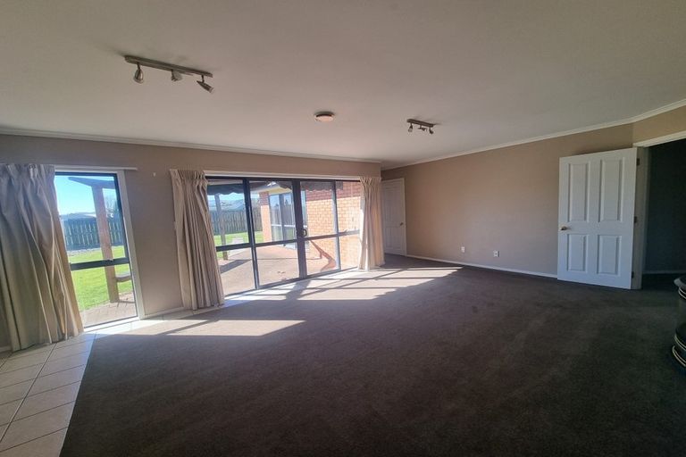 Photo of property in 5 Duggan Drive, Owhata, Rotorua, 3010