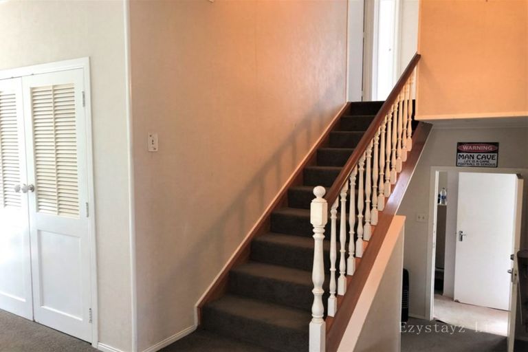 Photo of property in 45 Colwill Road, Massey, Auckland, 0614