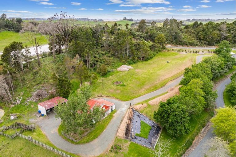 Photo of property in 124b Devich Road, Mangawhai, 0975