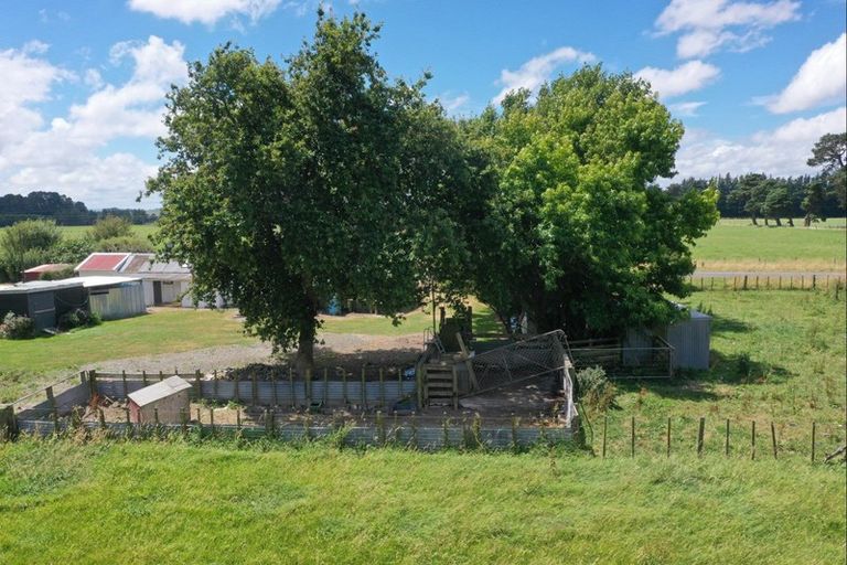 Photo of property in 37 Tutaekara Road, Pahiatua, 4987