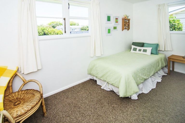 Photo of property in 4 Wyndham Street, Carterton, 5713