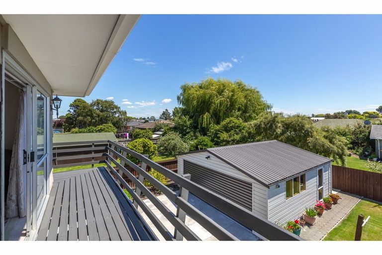 Photo of property in 335 Woodham Road, Wainoni, Christchurch, 8061