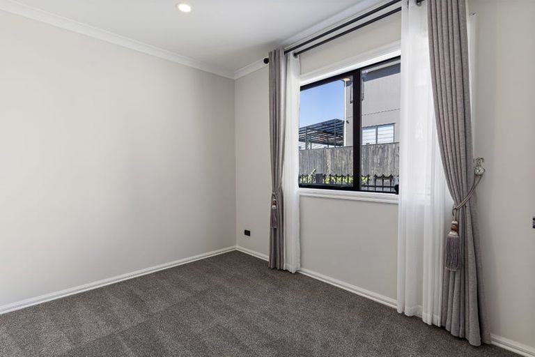 Photo of property in 11 Bremner Ridge Street, Flat Bush, Auckland, 2019