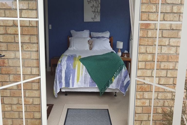 Photo of property in 104 Muriwai Valley Road, Muriwai, Waimauku, 0881