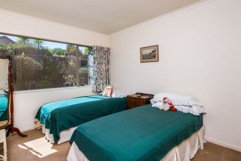 Photo of property in 34 Lakeridge Close, Rangatira Park, Taupo, 3330