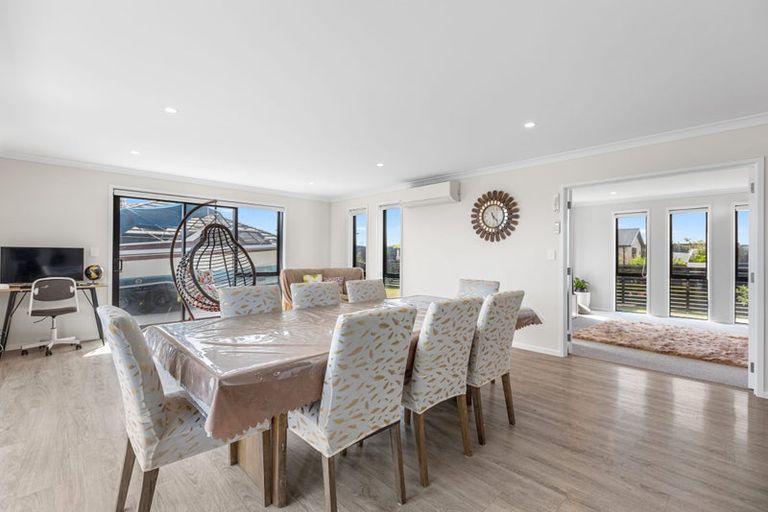 Photo of property in 7 Kuakua Close, Papamoa Beach, Papamoa, 3118