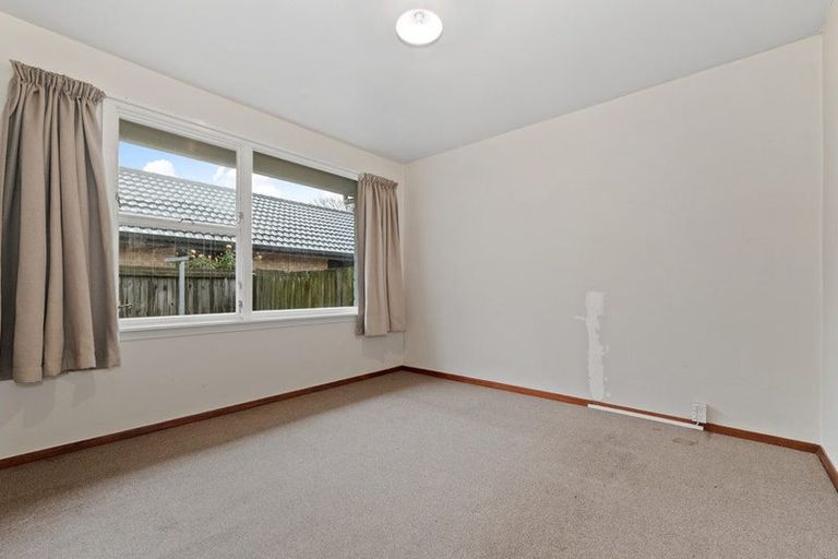 Photo of property in 1/1 Colman Avenue, Sockburn, Christchurch, 8042