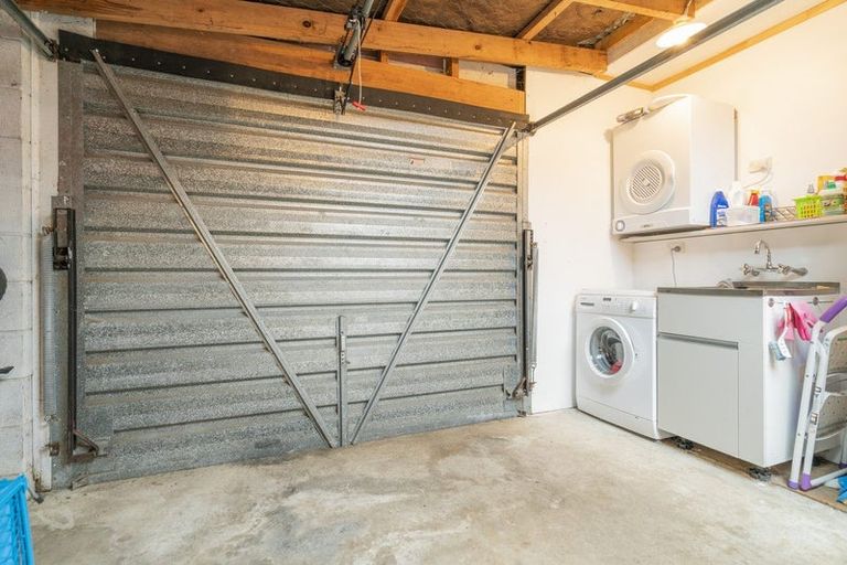 Photo of property in 1 Cholmondeley Crescent, Whitianga, 3510