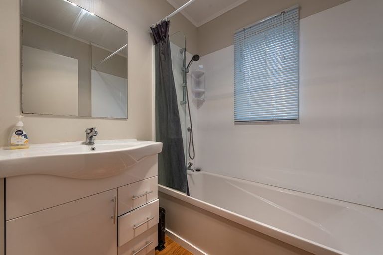 Photo of property in 16 Trafalgar Street, Waiwhetu, Lower Hutt, 5010