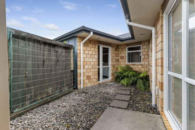 Photo of property in 379 Carrington Street, Upper Vogeltown, New Plymouth, 4310