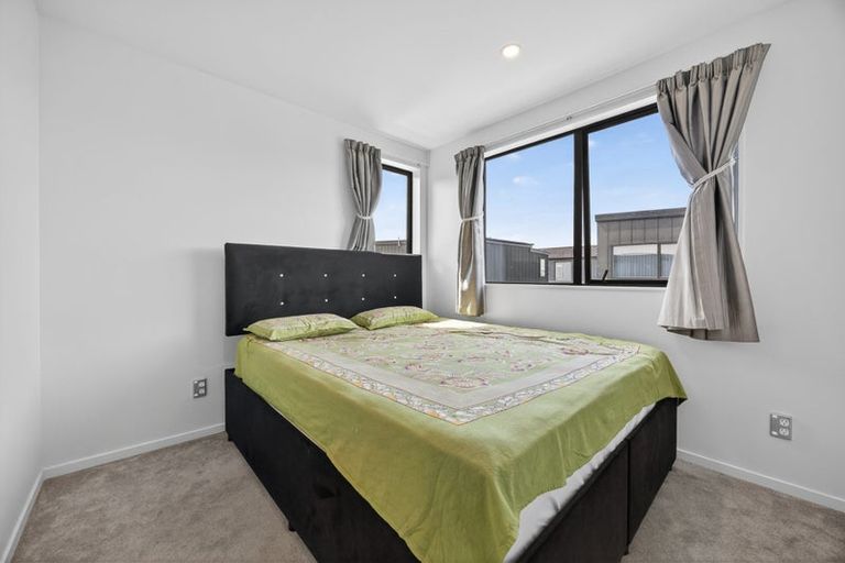 Photo of property in 46 Parahau Road, Papakura, 2110