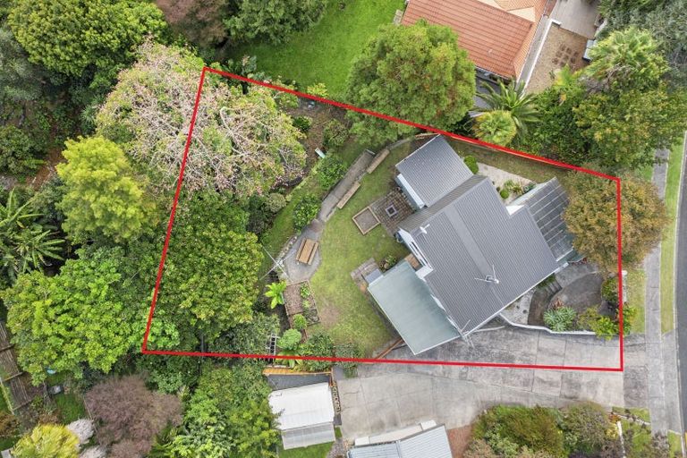 Photo of property in 77 Resolution Road, Welcome Bay, Tauranga, 3112