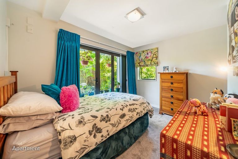 Photo of property in 43c Dowling Grove, Silverstream, Upper Hutt, 5019