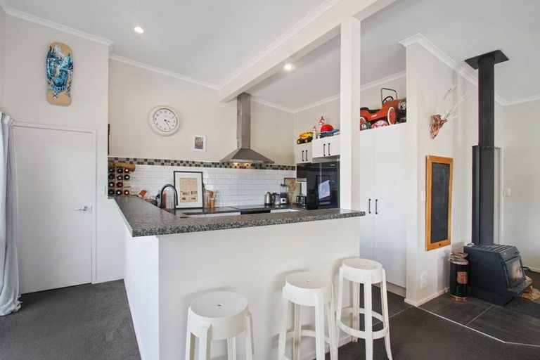 Photo of property in 9 Keven Road, Clarks Beach, Pukekohe, 2679