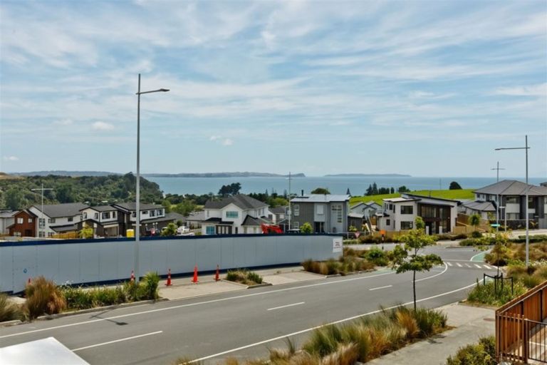 Photo of property in 6 Cavalli Road, Long Bay, Auckland, 0630
