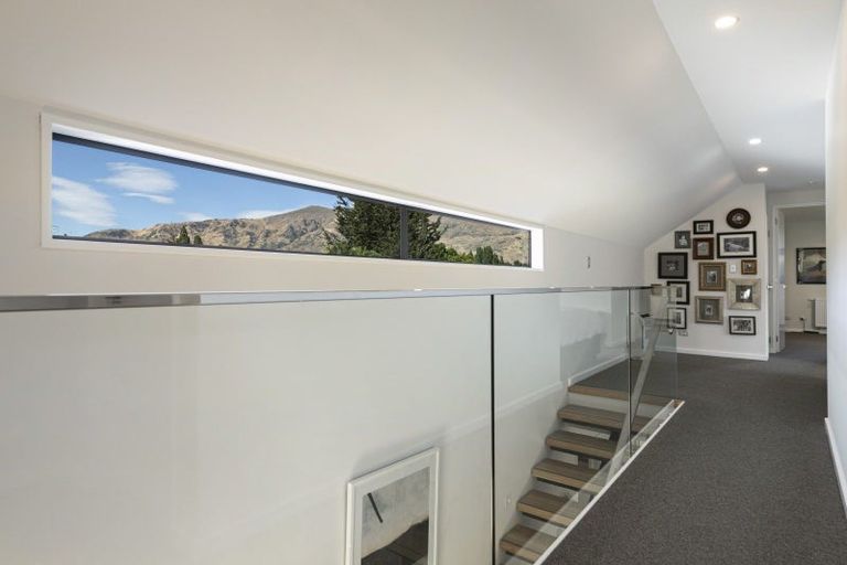 Photo of property in 170b Beacon Point Road, Wanaka, 9305