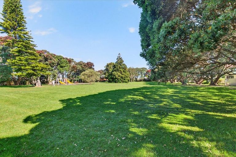 Photo of property in 175a Centreway Road, Orewa, 0931