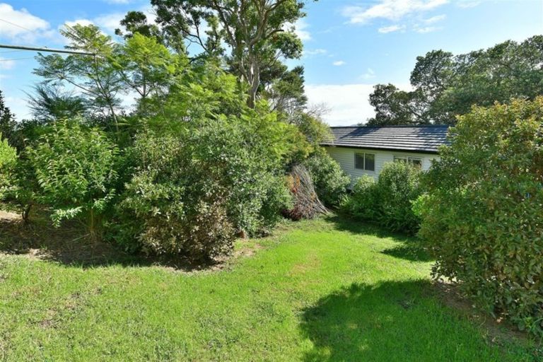Photo of property in 8 Vipond Road, Stanmore Bay, Whangaparaoa, 0932