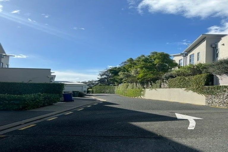 Photo of property in 20/40 Scarlet Oak Drive, Schnapper Rock, Auckland, 0632
