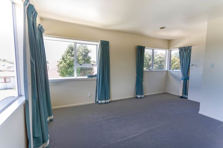 Photo of property in 3 Nortons Road, Avonhead, Christchurch, 8042