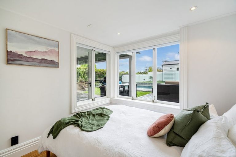 Photo of property in 6 Shoal Bay Road, Devonport, Auckland, 0624