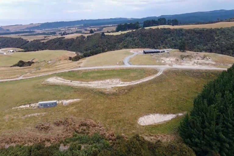 Photo of property in 99 Kahu Ridge, Taieri Beach, Taieri Mouth, 9091