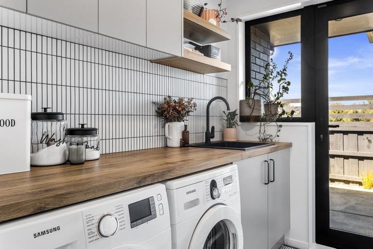 Photo of property in 31 Angus Place, Rangiora, 7400