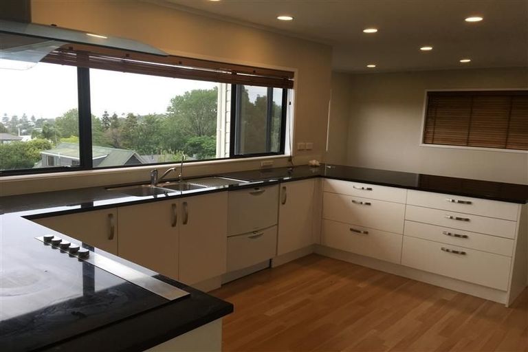 Photo of property in 6 Summit Drive, Torbay, Auckland, 0630