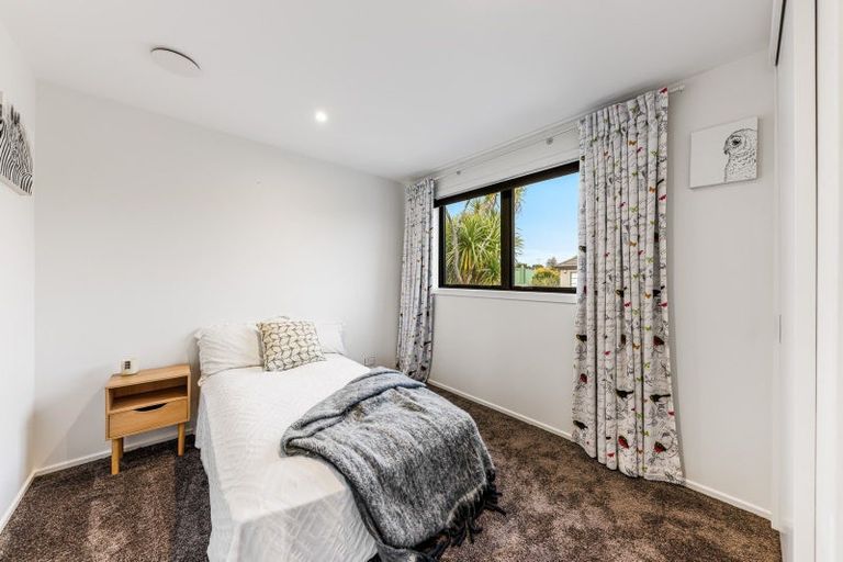 Photo of property in 46 St Michaels Avenue, Point Chevalier, Auckland, 1022