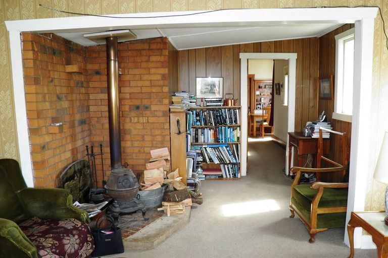Photo of property in 11 Wharfe Street, South Hill, Oamaru, 9400