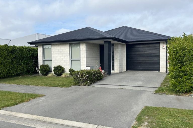 Photo of property in 8 George West Square West, Wigram, Christchurch, 8025