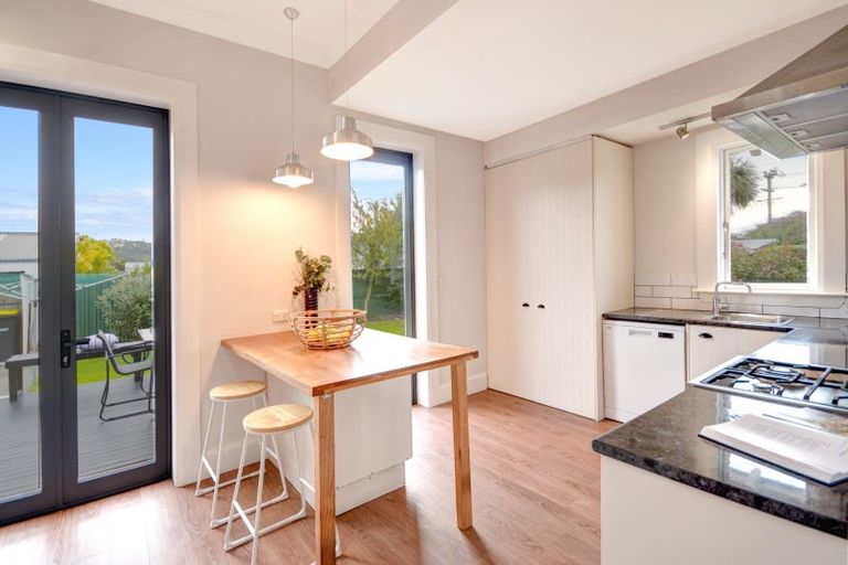 Photo of property in 356 Bay View Road, Saint Clair, Dunedin, 9012