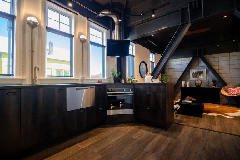 Photo of property in 127 Saint Aubyn Street, New Plymouth, 4310