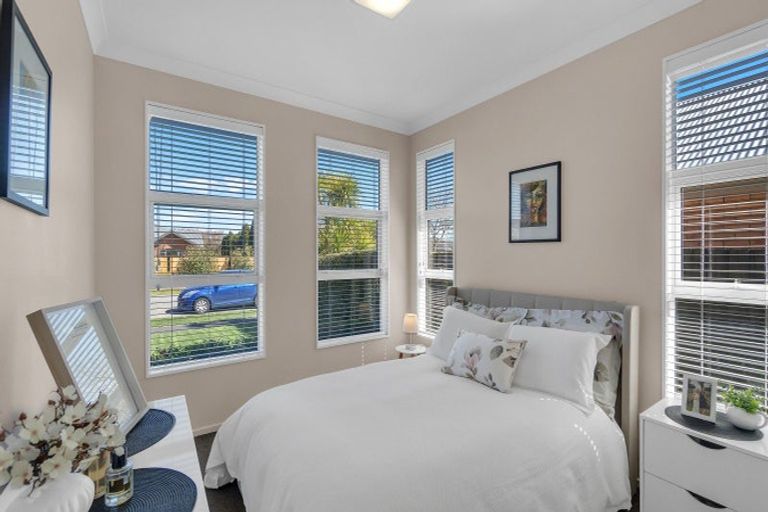 Photo of property in 29 Hemingway Place, Spencerville, Christchurch, 8083