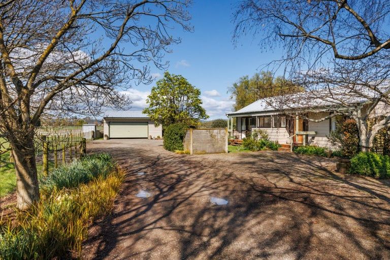 Photo of property in 136 Newbury Line, Newbury, Palmerston North, 4478