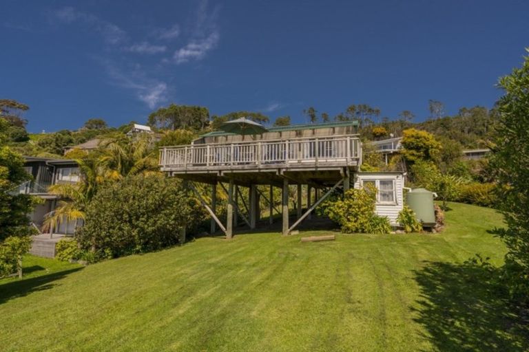 Photo of property in 94 Pa Road, Hahei, Whitianga, 3591