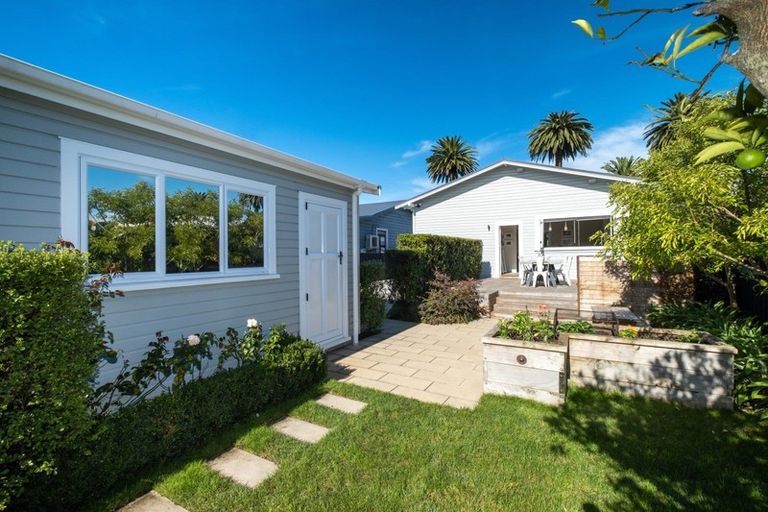 Photo of property in 67 Kennedy Road, Napier South, Napier, 4110