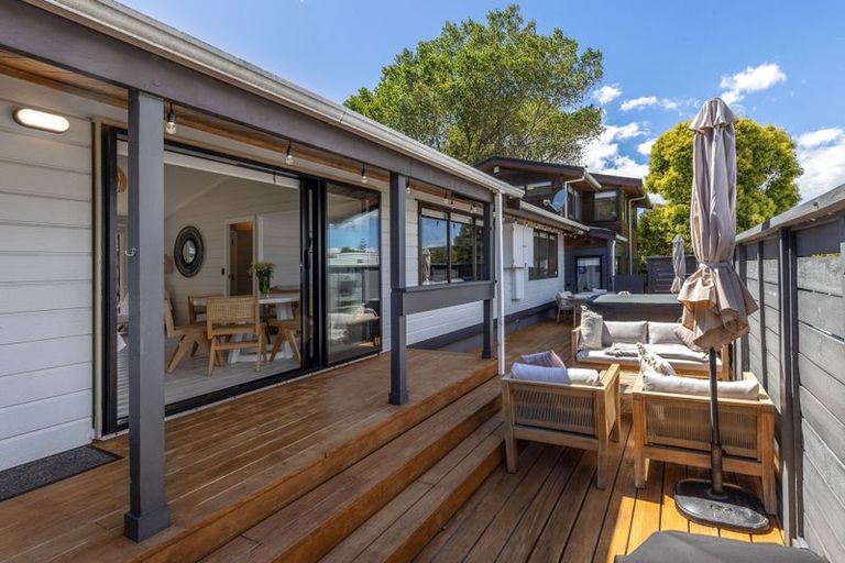 Photo of property in 114 Matatua Road, Raumati Beach, Paraparaumu, 5032