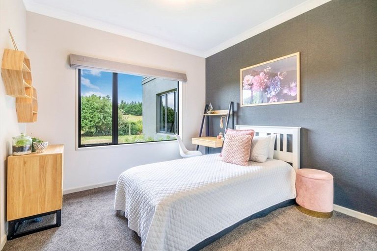 Photo of property in 16 Grant Road, Otatara, Invercargill, 9879