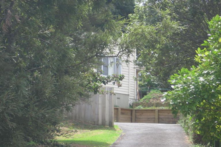 Photo of property in 1/19 Edgeworth Road, Glenfield, Auckland, 0629