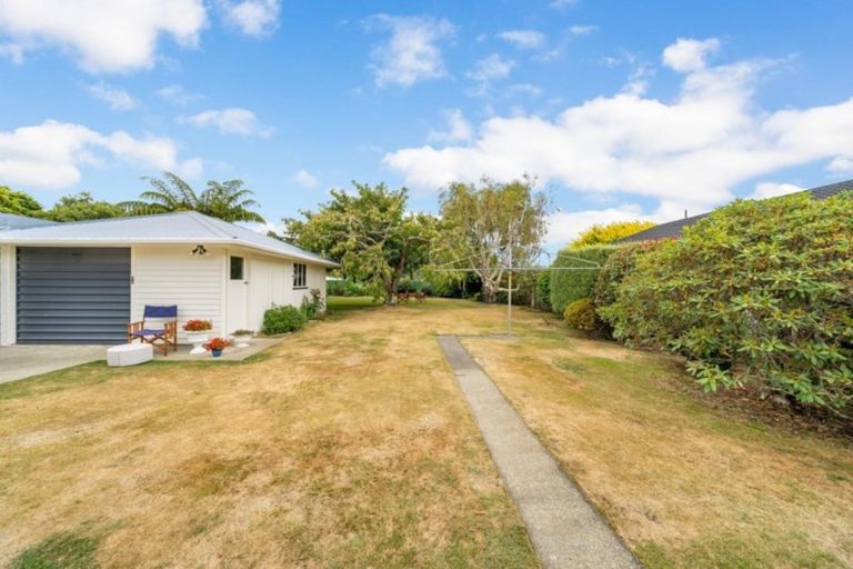 Photo of property in 96 Fraser Crescent, Elderslea, Upper Hutt, 5018