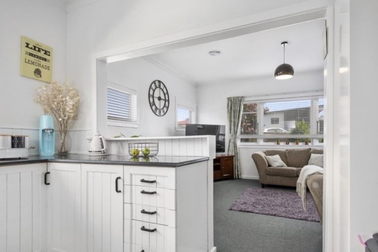 Photo of property in 11 Stewart Street, Te Puke, 3119