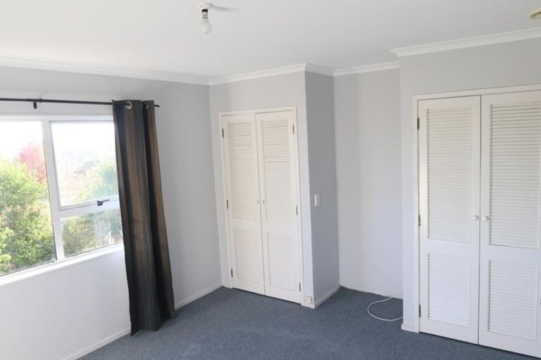 Photo of property in 1 Cromwell Place, Pukekohe, 2120