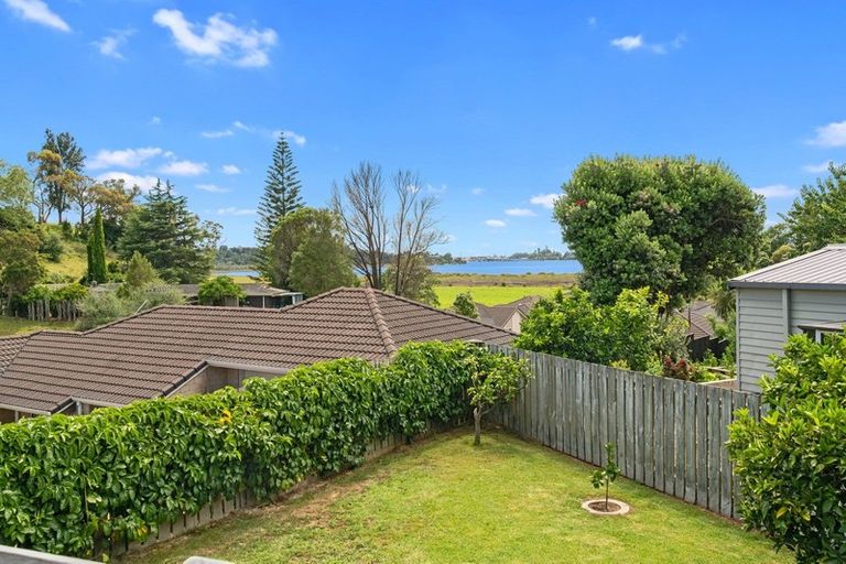 Photo of property in 4 Waikareao Way, Brookfield, Tauranga, 3110
