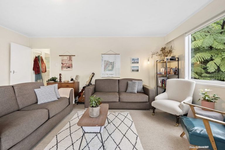 Photo of property in 83 Garden Road, Northland, Wellington, 6012