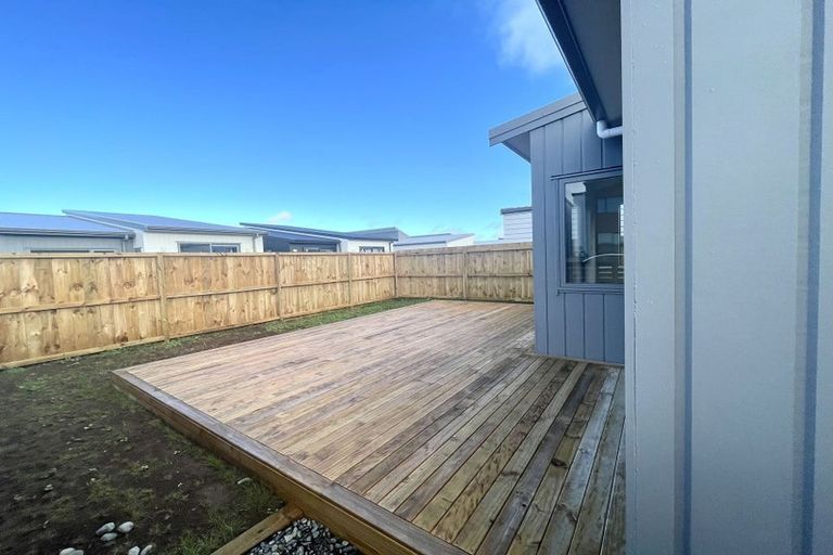 Photo of property in 30 Benchmark Drive, Massey, Auckland, 0614