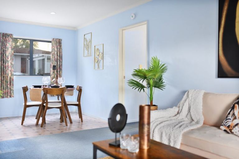 Photo of property in 18a Poto Street, Te Atatu South, Auckland, 0610