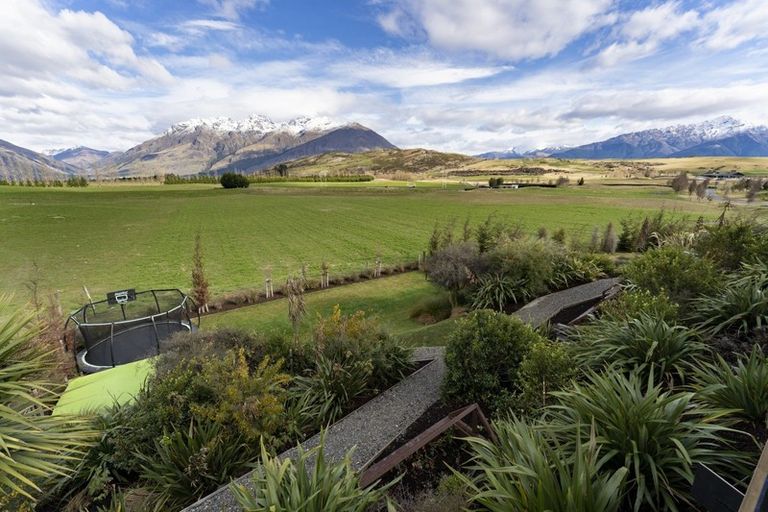 Photo of property in 77 Jacks Point Rise, Jacks Point, Queenstown, 9371