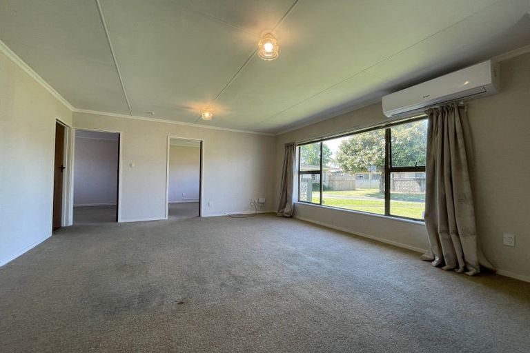 Photo of property in 8 Bethel Court, Milson, Palmerston North, 4414