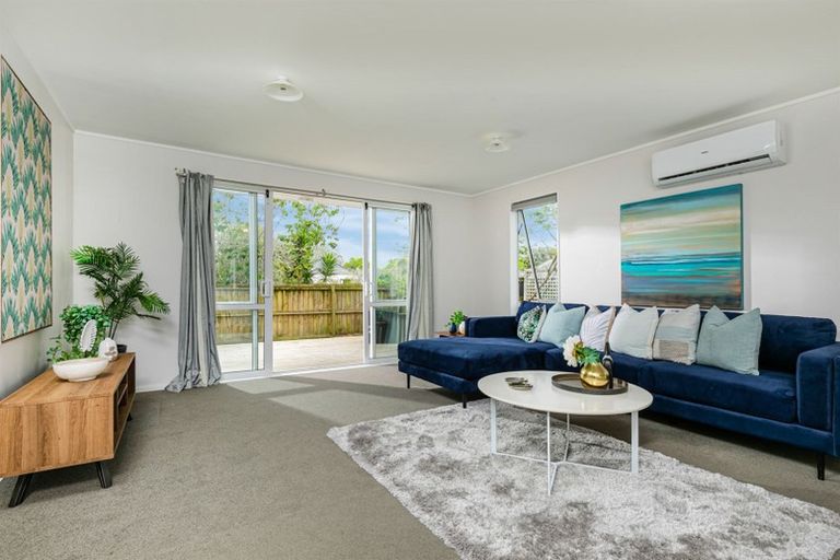 Photo of property in 685a Swanson Road, Swanson, Auckland, 0612